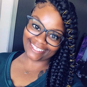 Meet your Posher, Brandi